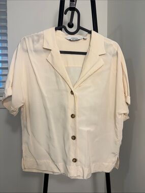 & Other Stories Light Cream Short-Sleeve Button-Down Shirt